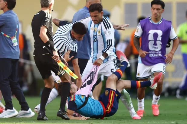 FIFA Suspends Leandro Paredes for 10 Matches Following World Cup Final Incident