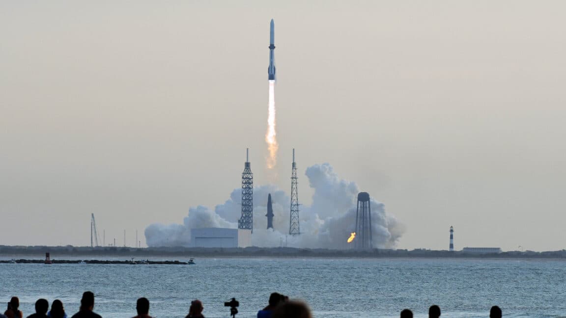 Blue Origin seeks external funding to enhance launch operations and compete with SpaceX