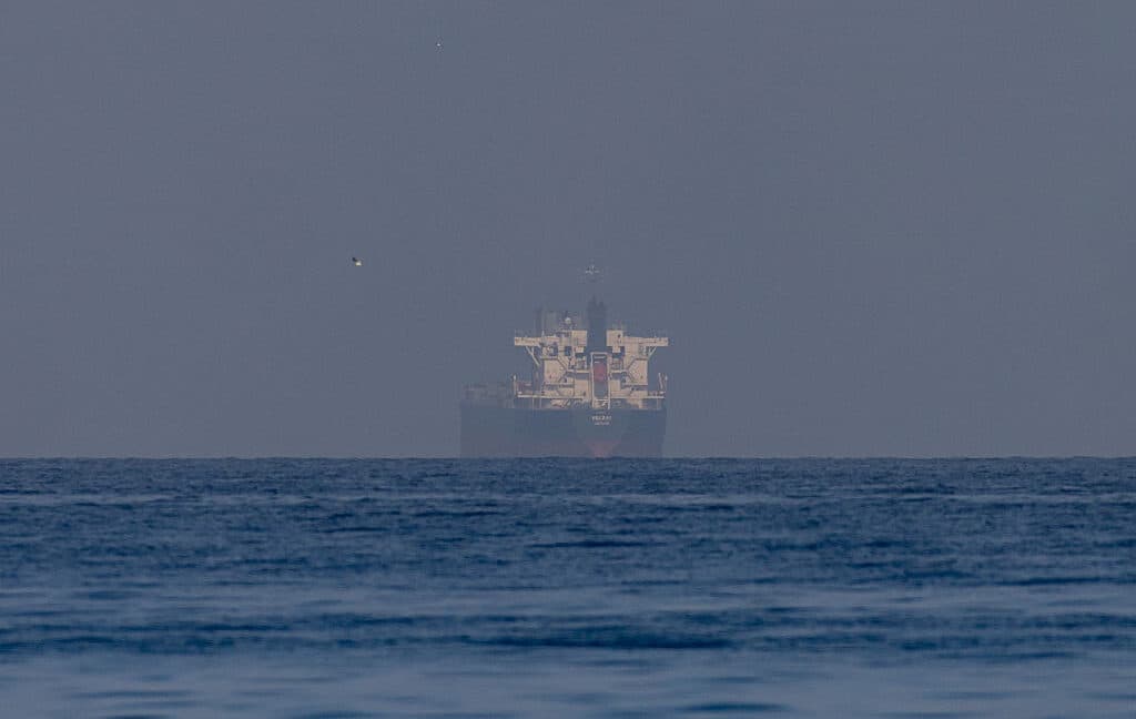 Iran Imposes Cryptocurrency Tolls on Oil Tankers in Strait of Hormuz During Ceasefire