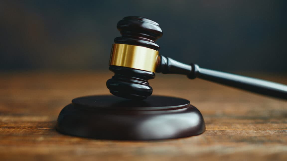 Tesco's server migration and lawsuit against Broadcom over pricing issues.