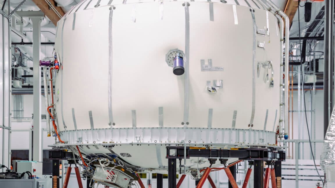 Impulse Space spacecraft concept for satellite maneuvering