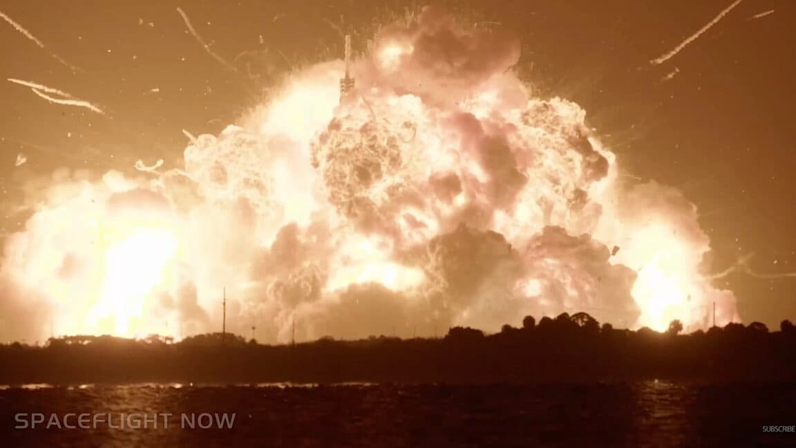 Blue Origin's New Glenn rocket during testing before the explosion