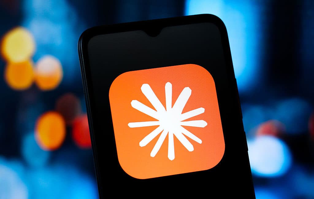 Alibaba's decision to ban Claude Code highlights security risks in AI technology.