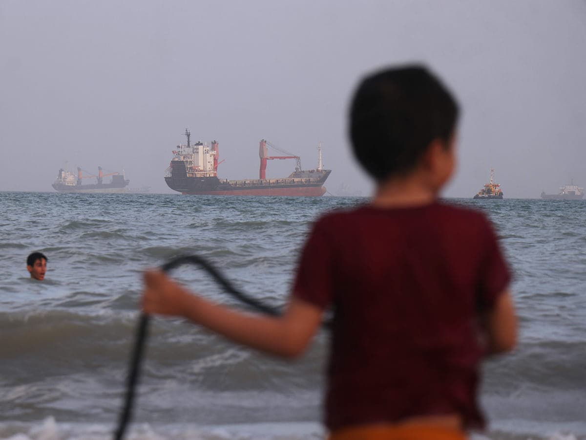 US Navy escorting tankers in the Strait of Hormuz
