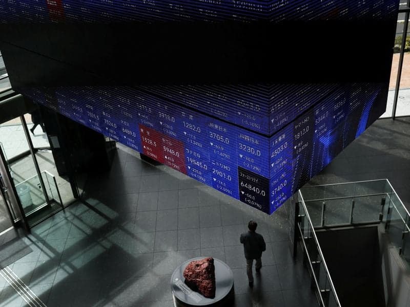 U.S. Stock Futures Surge as Oil Prices Drop on Middle East Peace Prospects and SpaceX IPO