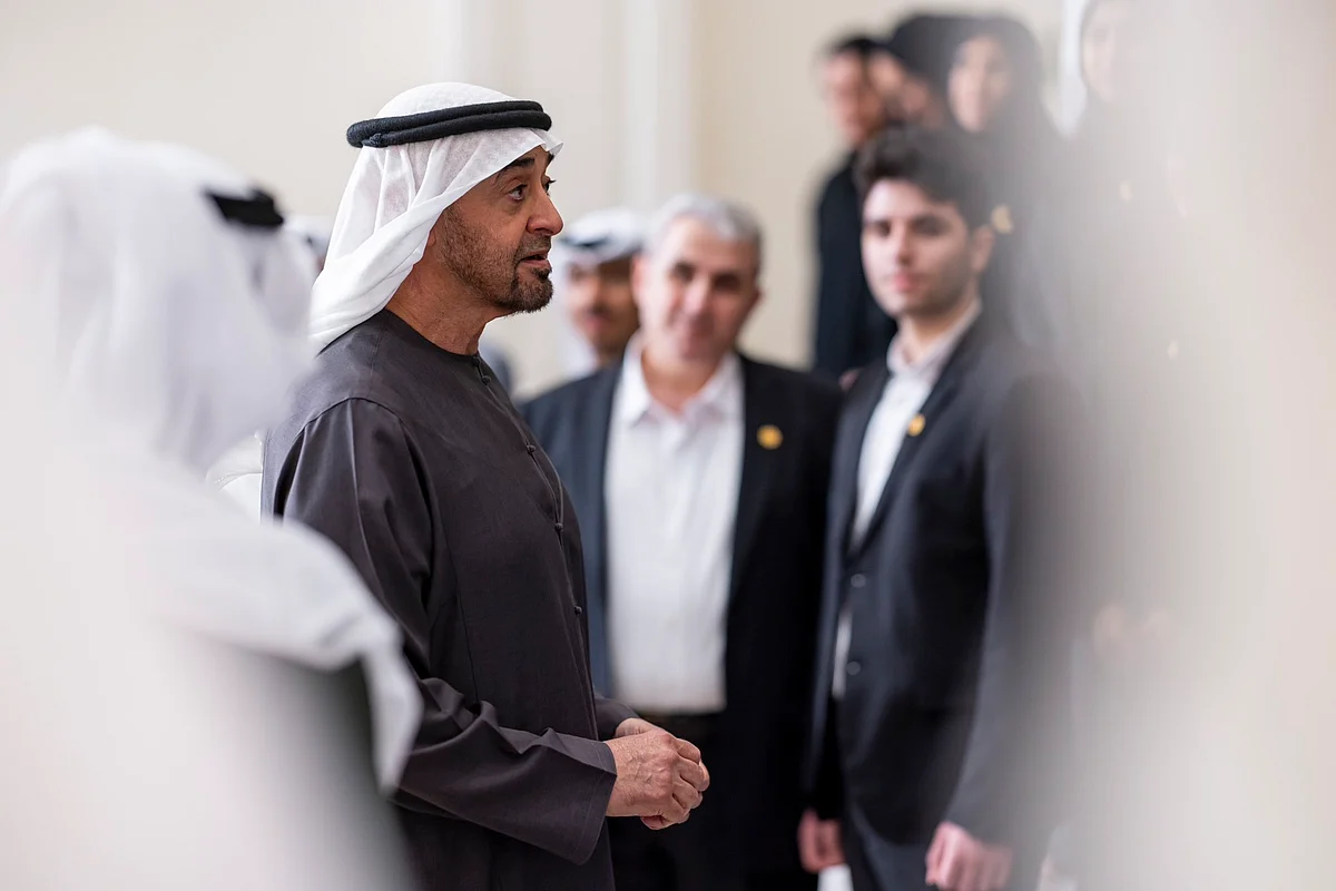 UAE President Sheikh Mohamed bin Zayed Al Nahyan honors students in Abu Dhabi ceremony.