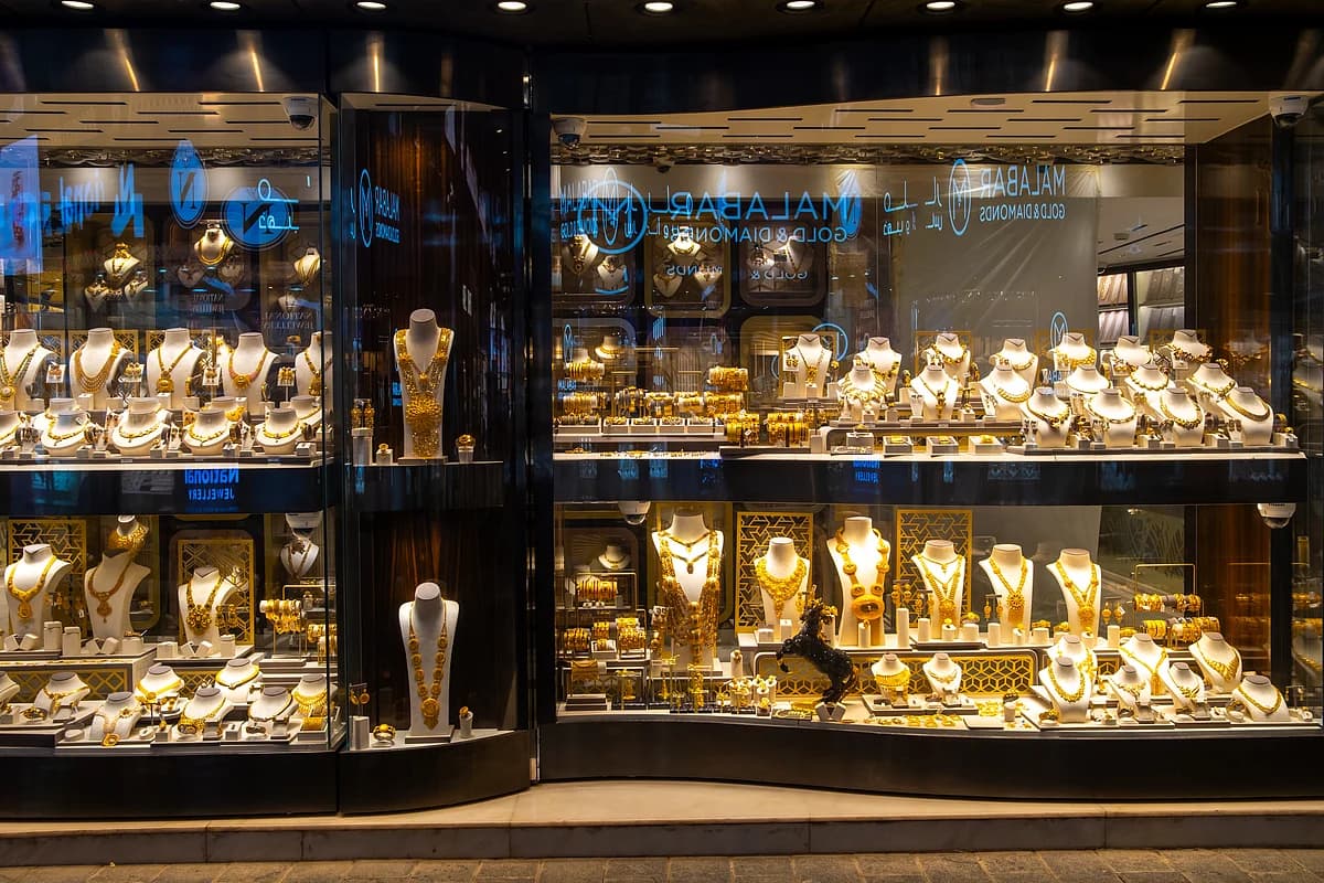 A visual representation of Dubai's gold price increase, highlighting the Dh547 per gram mark.