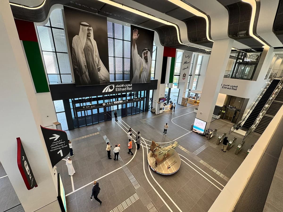 Etihad Rail Passenger Train Completes Preview Journey to Dubai