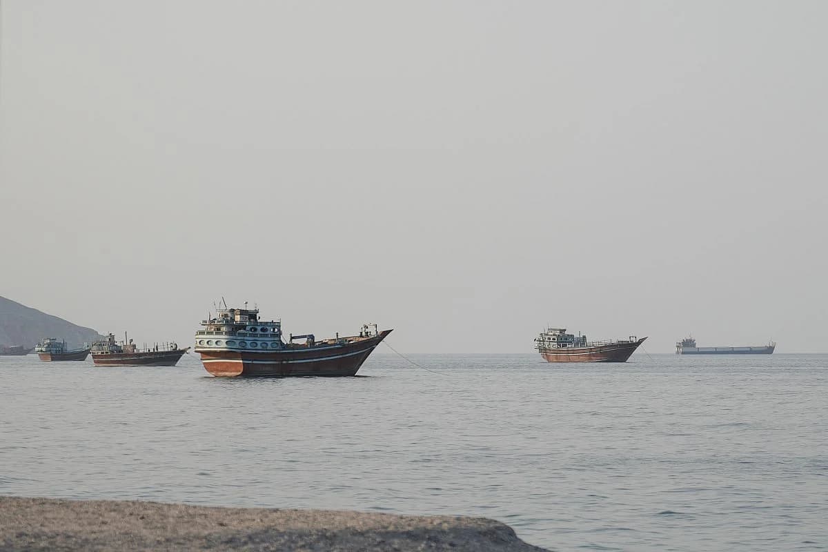 UAE National Guard Conducts Successful Maritime Rescue of 22 Crew Members from Oil Tanker Fire