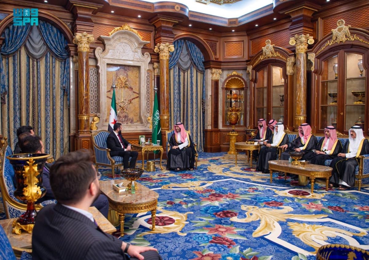 Saudi Crown Prince Mohammed bin Salman and Syrian President Ahmed al-Sharaa Discuss Bilateral Relations in Jeddah