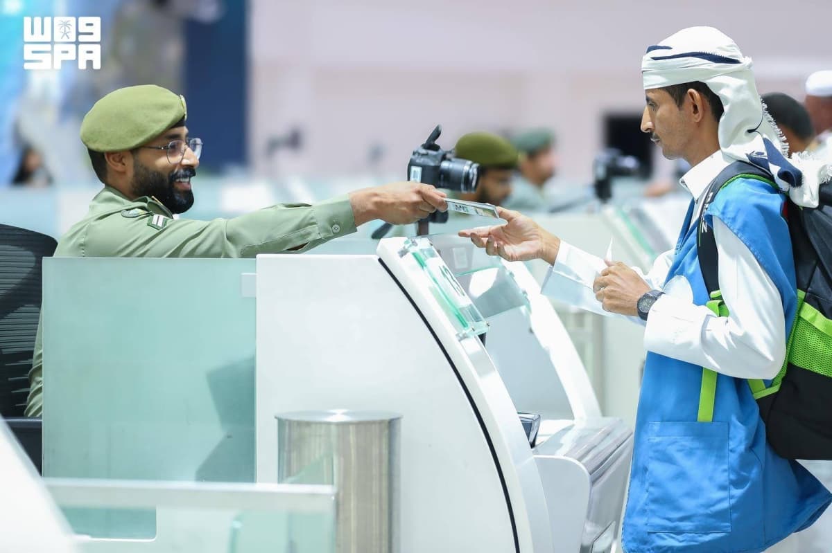 Pilgrims departing Saudi Arabia after completing Hajj rituals.