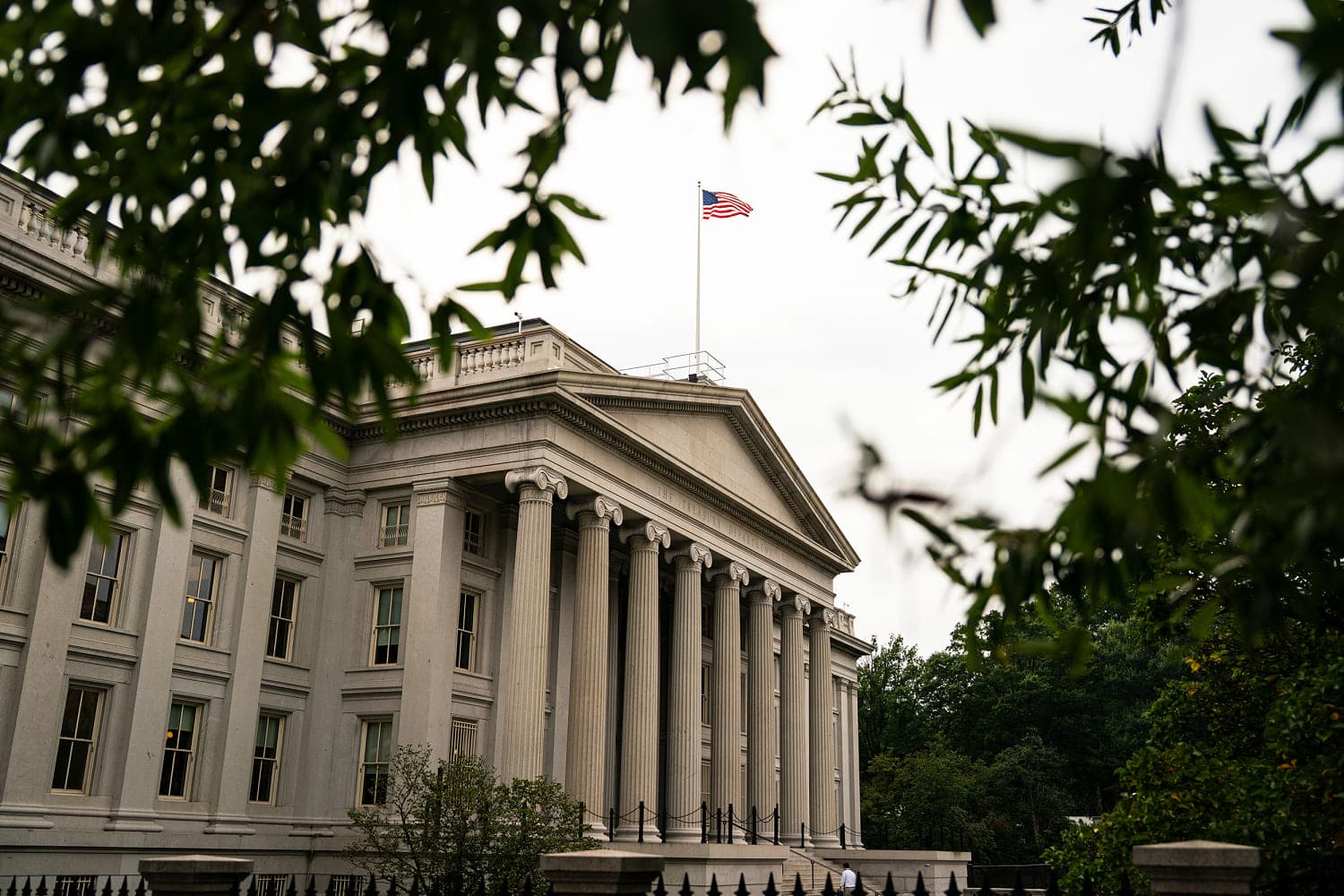 Global bond markets face sell-off amid rising oil prices linked to Iran war