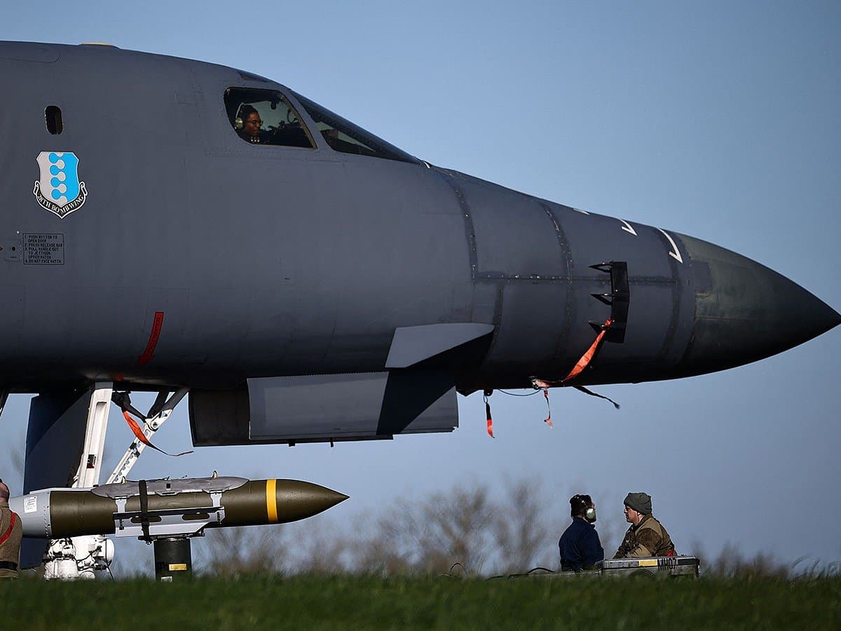 US Airstrikes on Iran's Kharg Island Escalate US-Israel-Iran Conflict