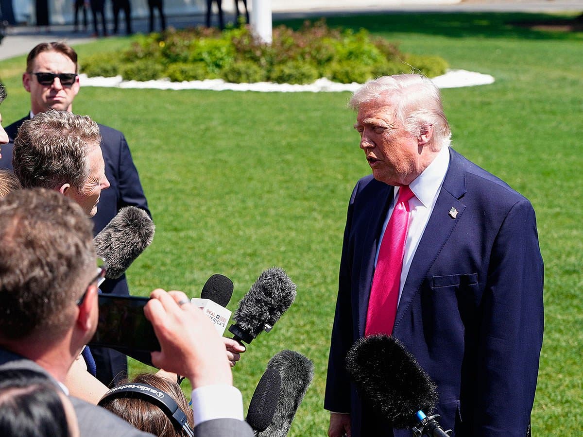 Trump Indicates Iran Nuclear Deal Signing May Occur in Pakistan
