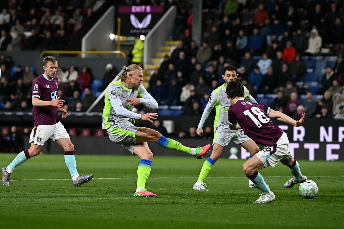 Manchester City defeats Burnley to reclaim Premier League lead and relegate opponents