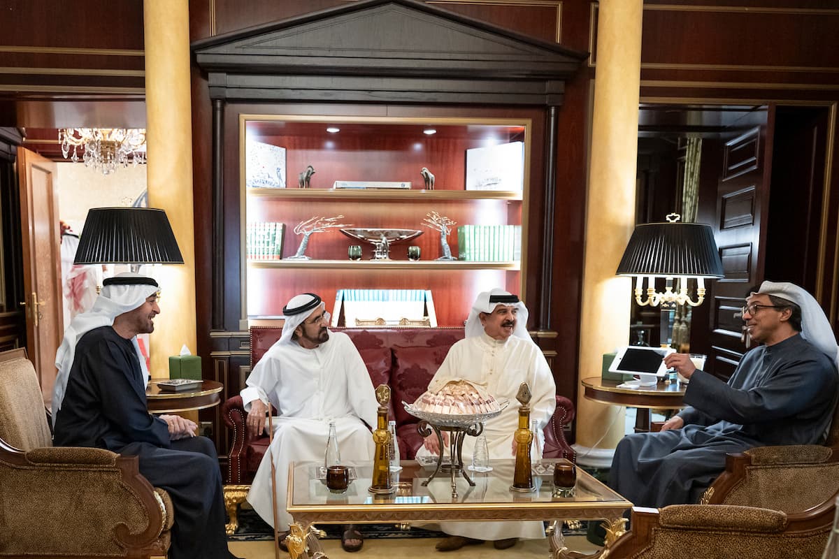 UAE President and Bahrain King Discuss Strengthening Bilateral Relations