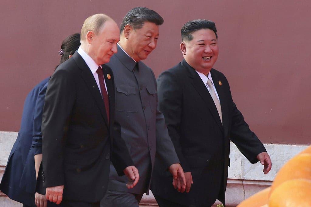 Xi Jinping and Kim Jong-un during a historic meeting in North Korea.