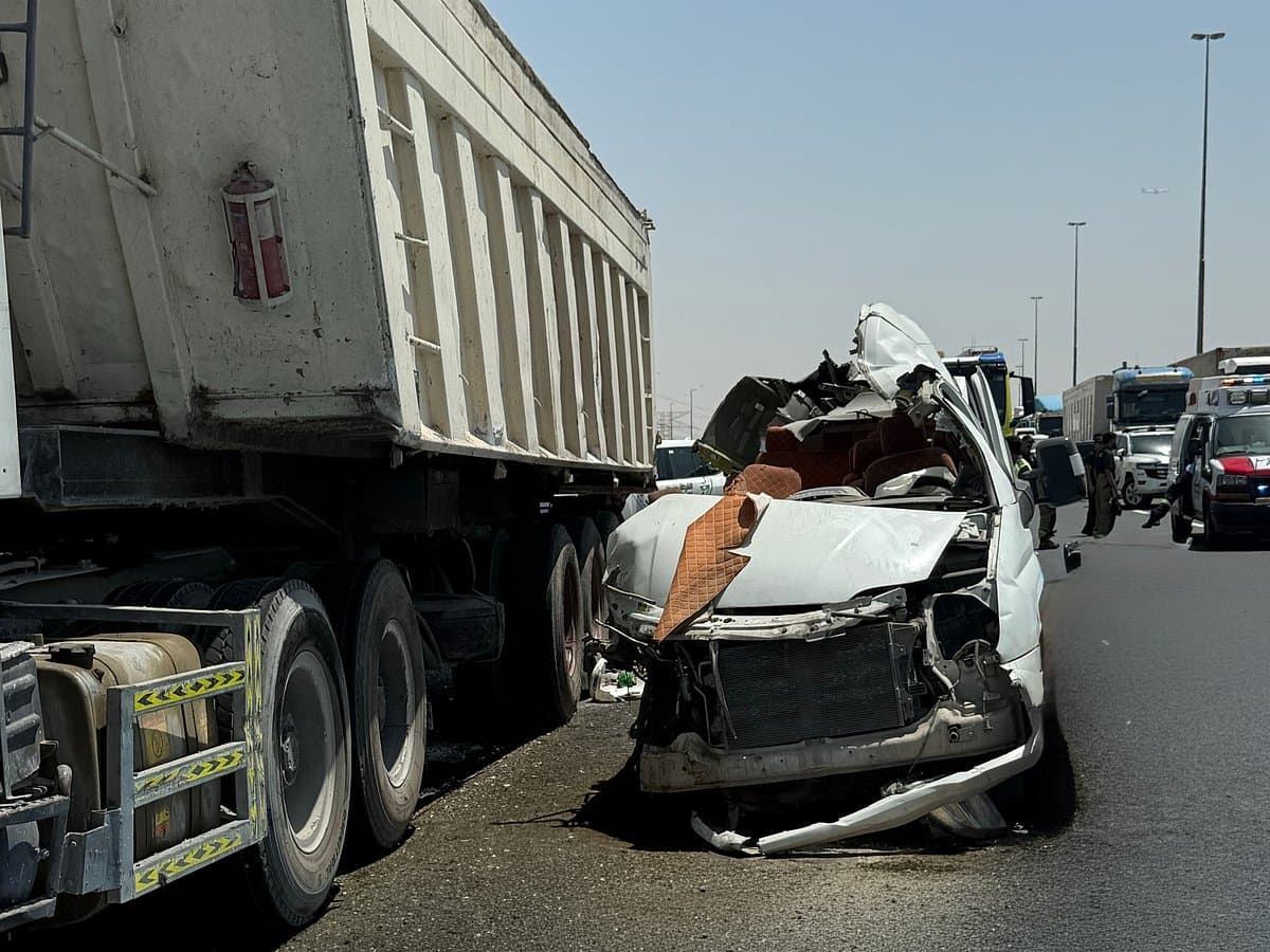 Seven fatalities in Dubai minibus accident involving expatriates