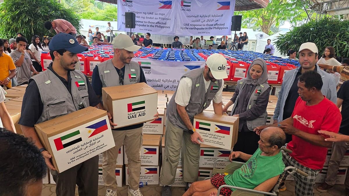 UAE aid distribution for earthquake victims in the Philippines