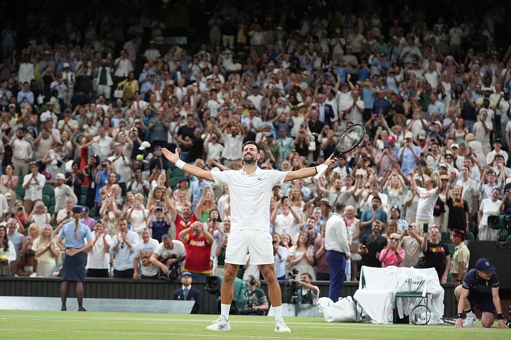 Novak Djokovic celebrating his victory at Wimbledon quarterfinals