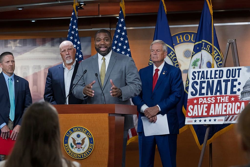 US House passes $1.15 trillion defense bill amid political tensions