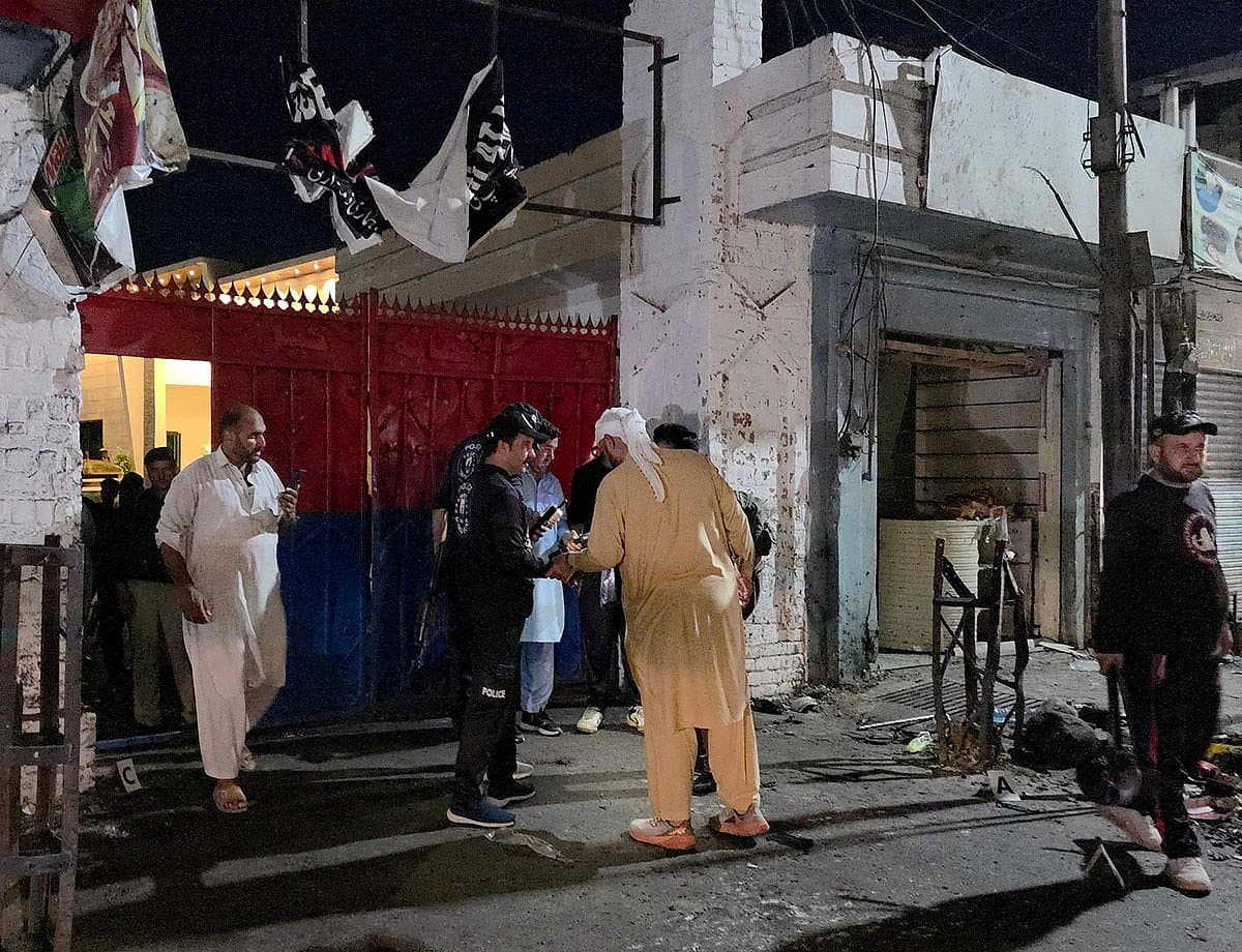 Suicide bombing at anti-militant rally in Kabal, Pakistan kills 14