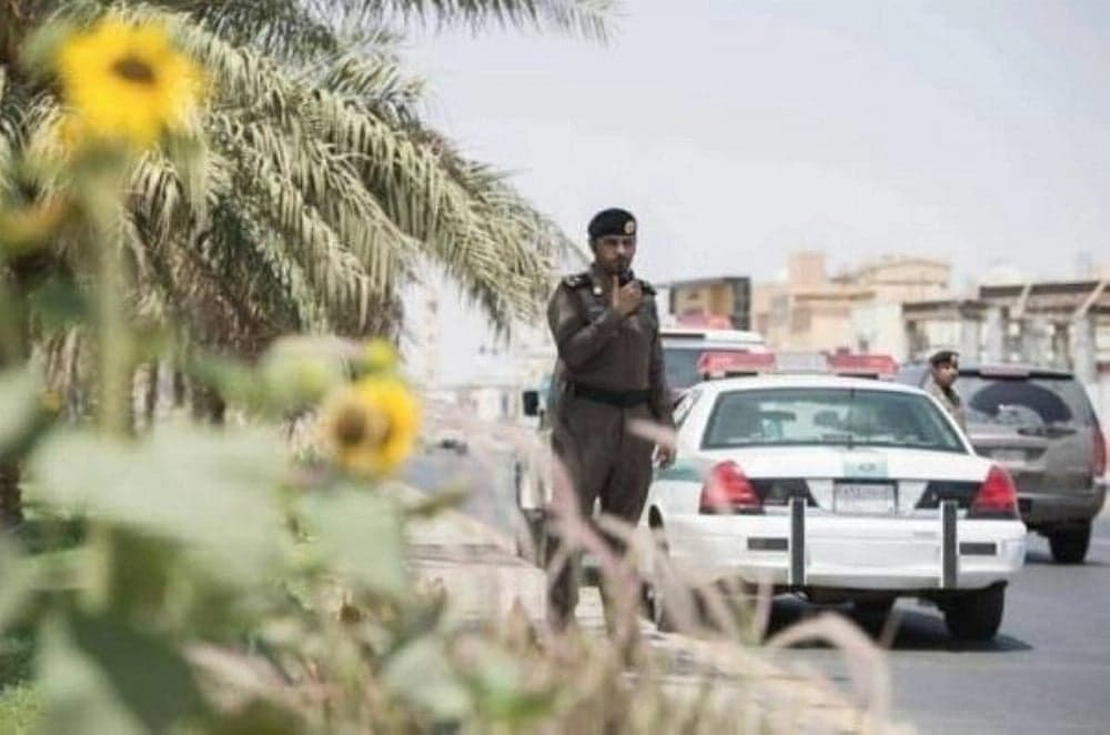 Saudi security forces conducting inspections during immigration crackdown