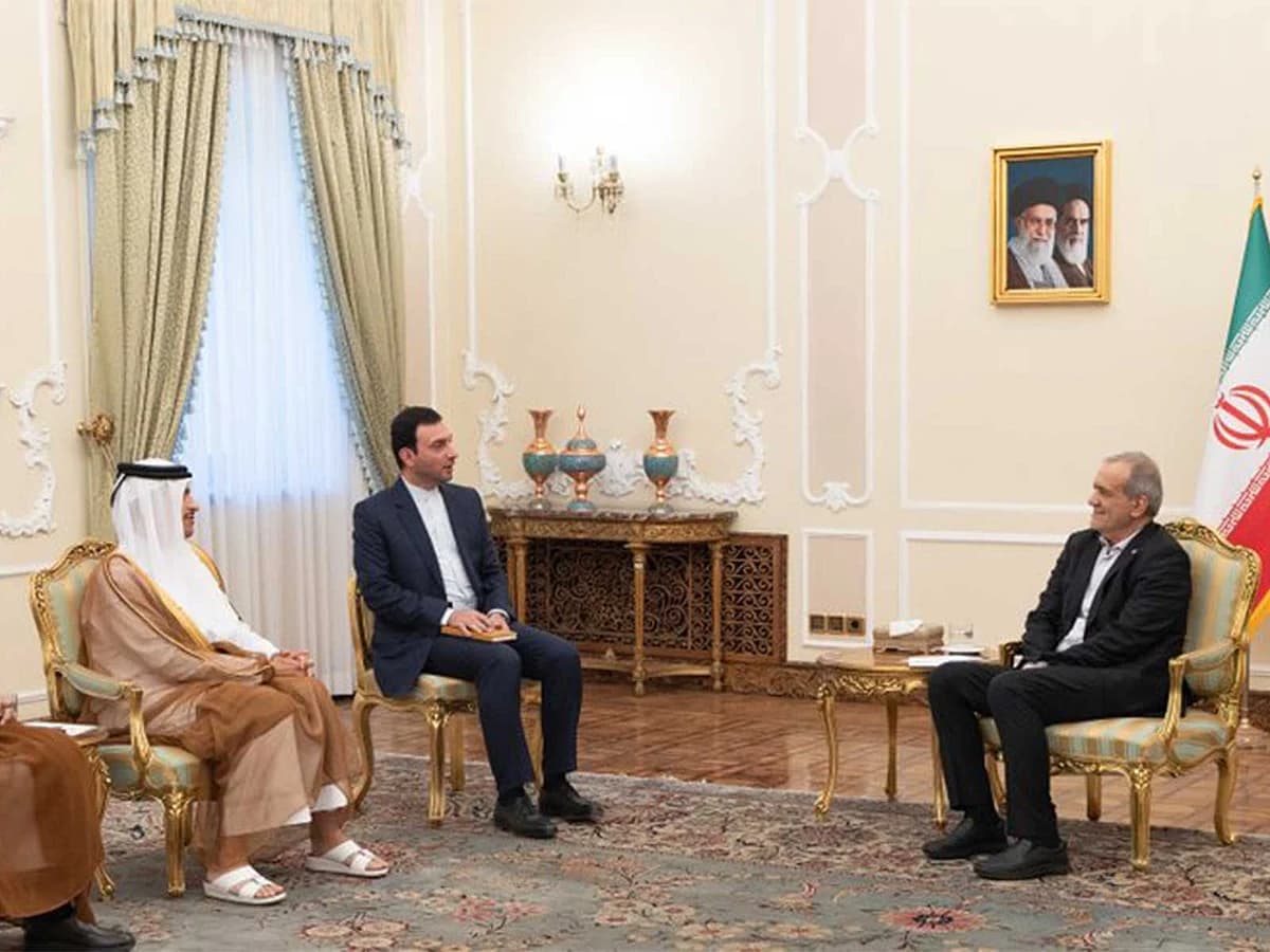 Qatar PM Al Thani and Iranian President Pezeshkian Meet to Discuss Regional De-escalation