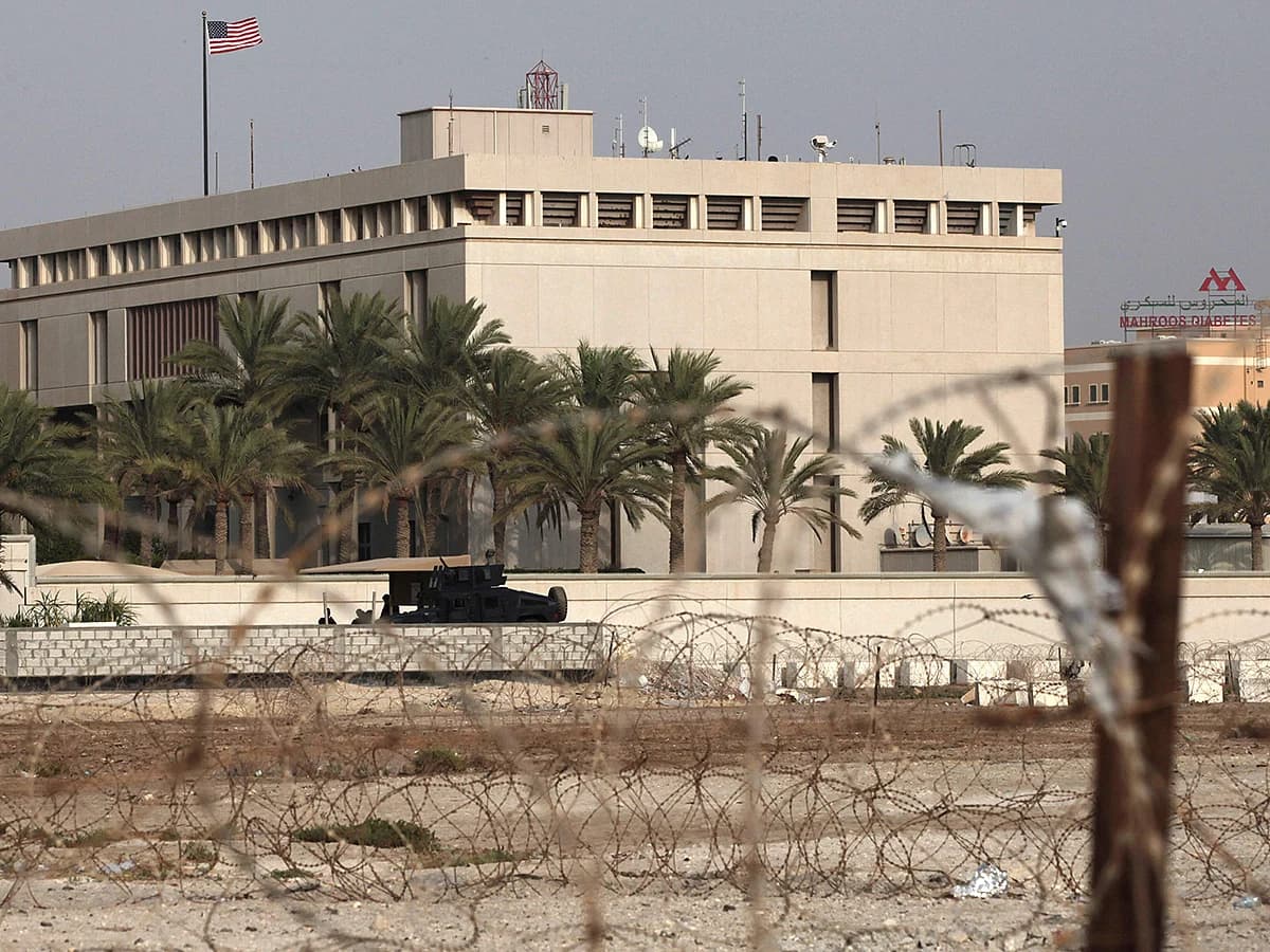 A map highlighting US embassy locations in the Middle East with a focus on recent diplomatic returns.