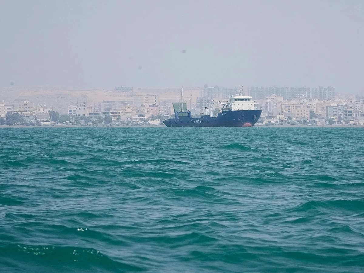Iran and Houthi Actions Escalate Threats to Global Oil Supplies