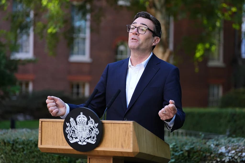 UK to Provide Aerial Refueling Support to Saudi Arabia Amid Houthi Threats