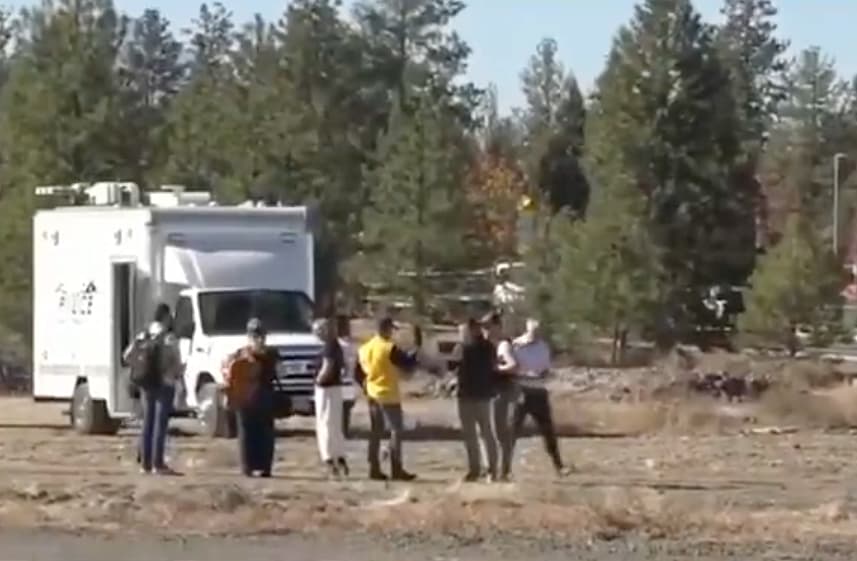 Graphic showing the number 4 with silhouettes representing the victims of the Bend Oregon school shooting.
