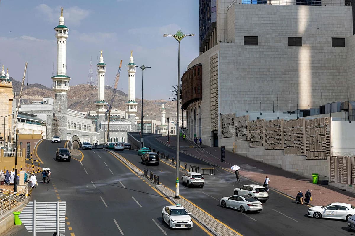Minimalist infographic displaying air interception zones and aviation routes affected by Saudi air defense operations