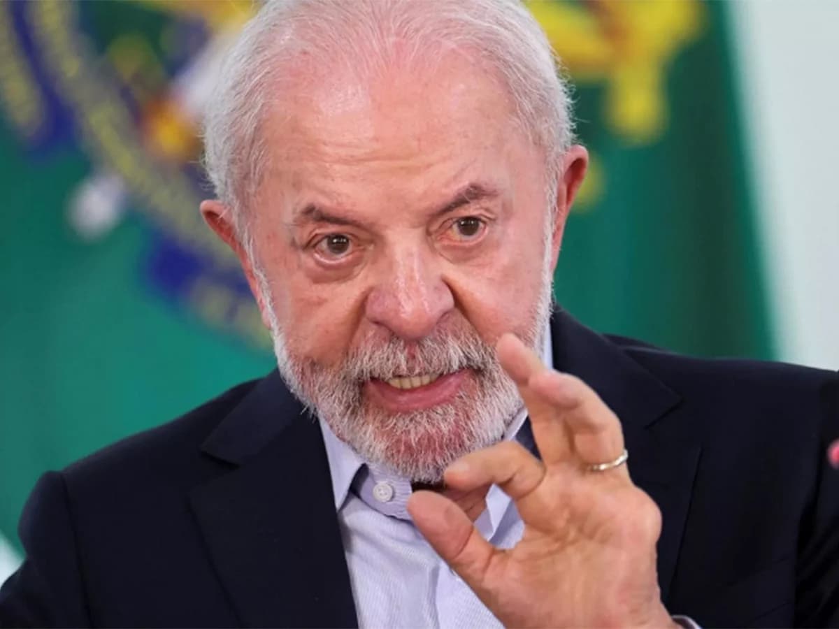 Brazilian Media Projects Lula Victory in 2026 Presidential Runoff Against Flávio Bolsonaro