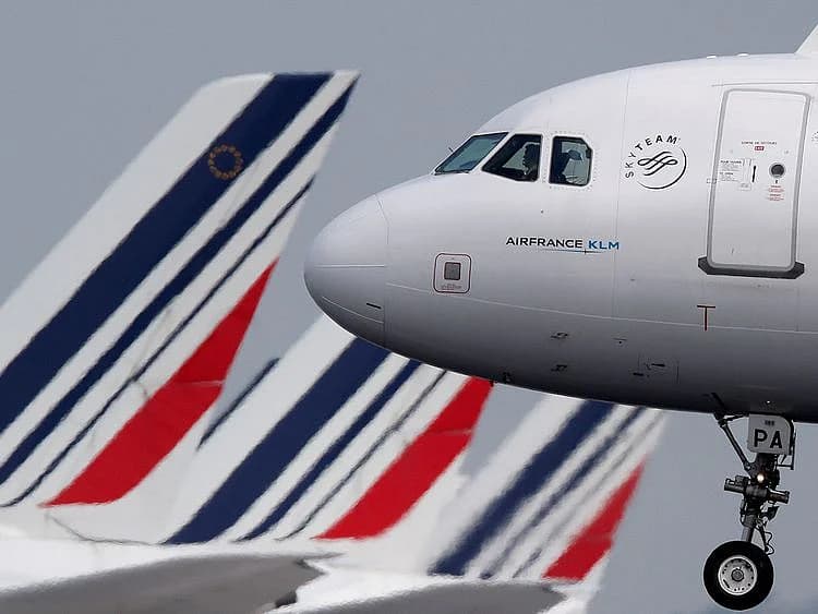 Air France aircraft at Dubai International Airport, highlighting the resumption of flights.