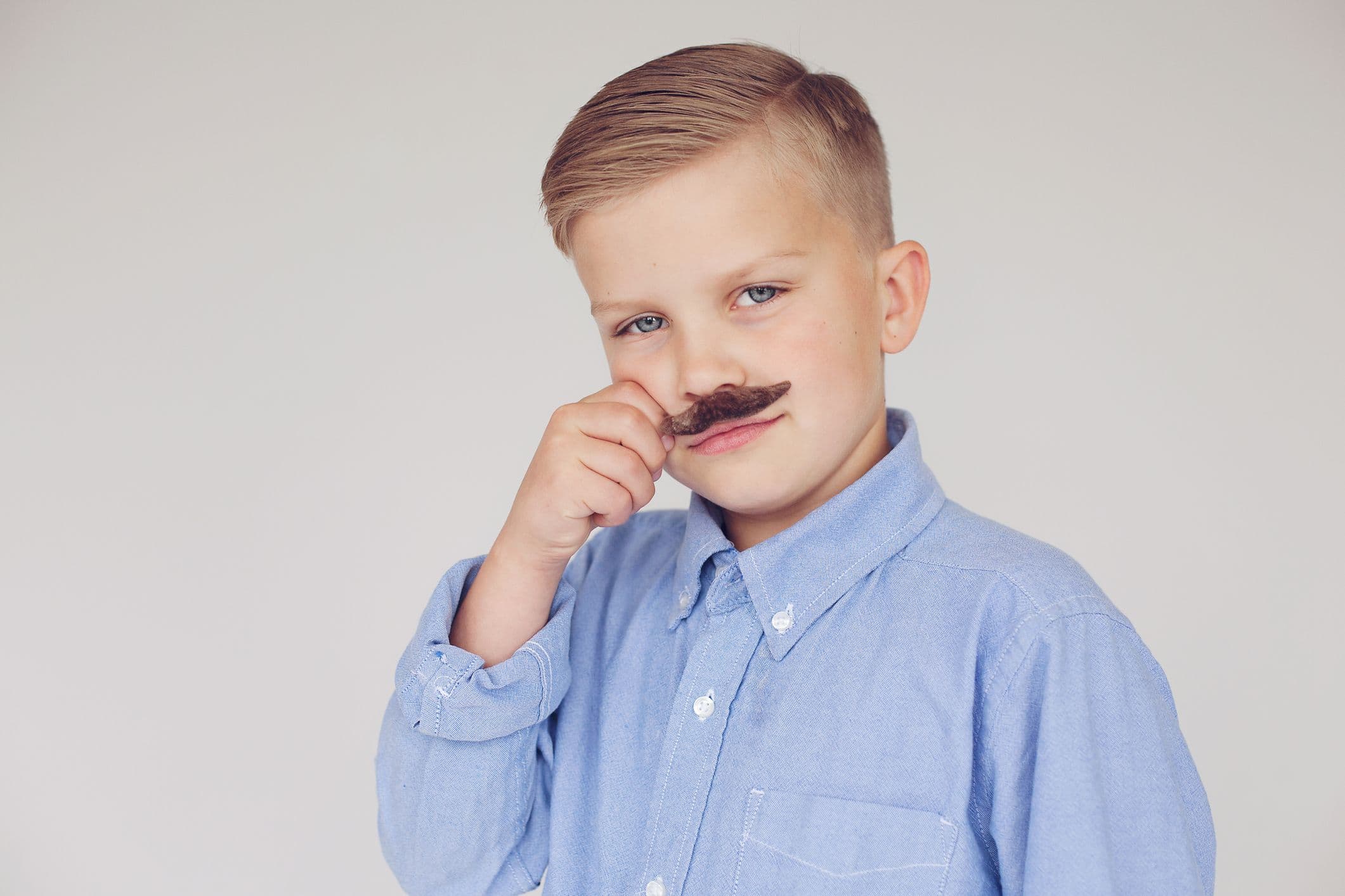 12-Year-Old Successfully Evades Online Age Verification in UK