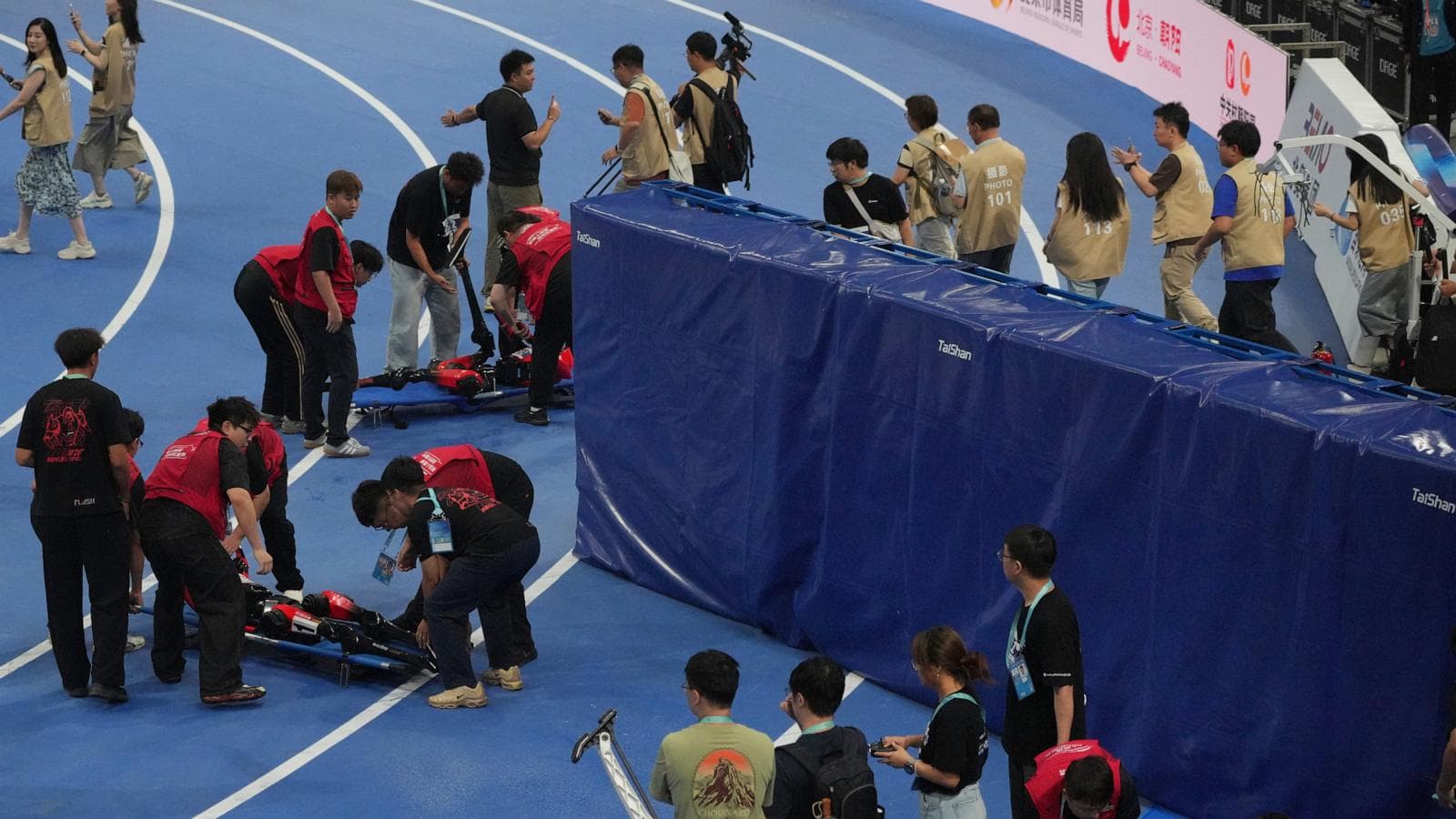 A Chinese humanoid robot sprinting at high speed, illustrating the breakthrough in robotics technology.