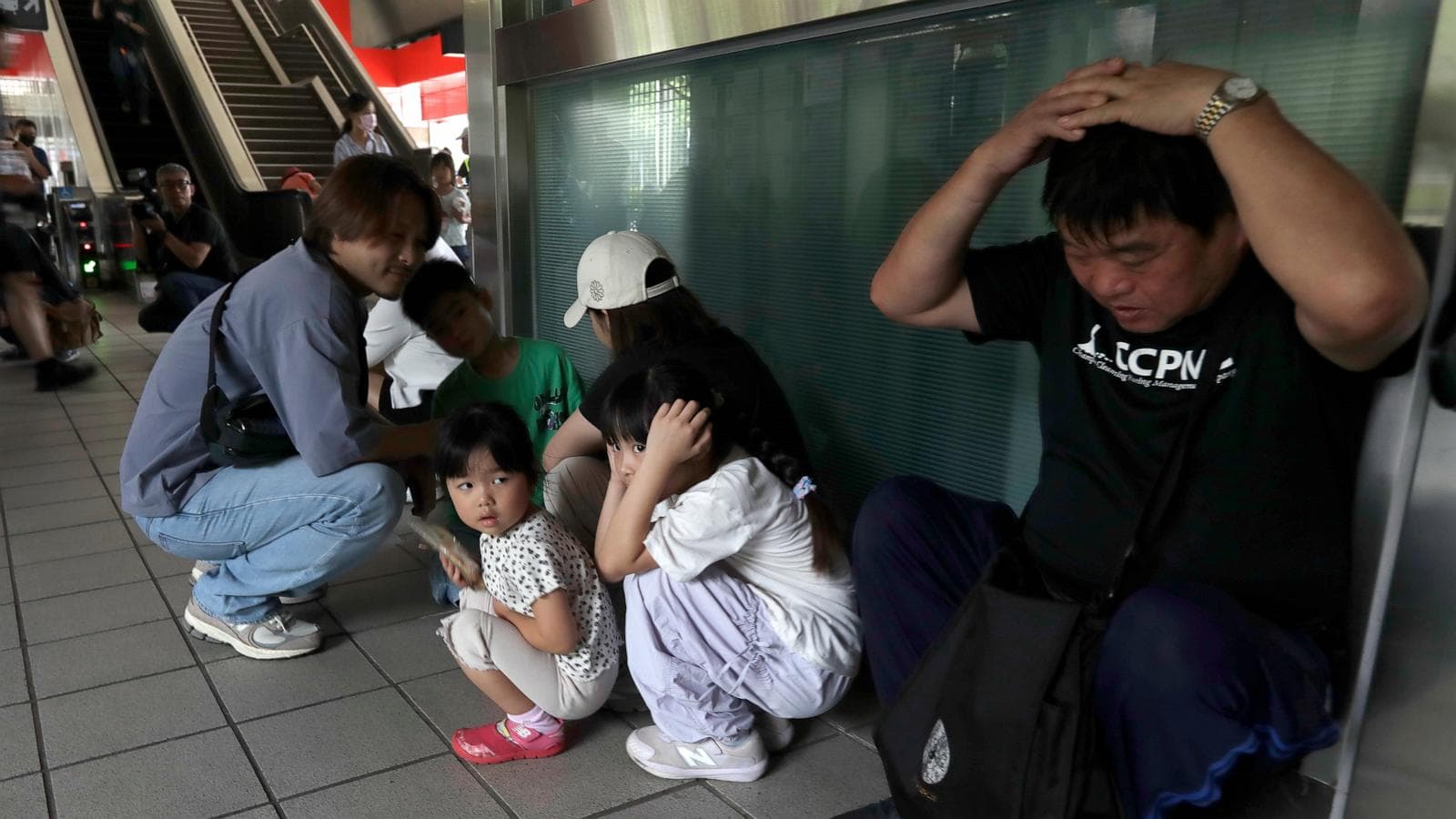 Taiwan defense drill simulating an internet blackout with air raid sirens.