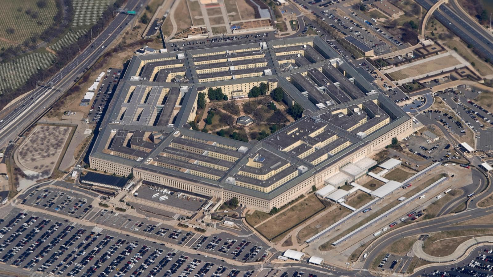 U.S. Department of Defense Signs AI Integration Agreements with Major Tech Firms
