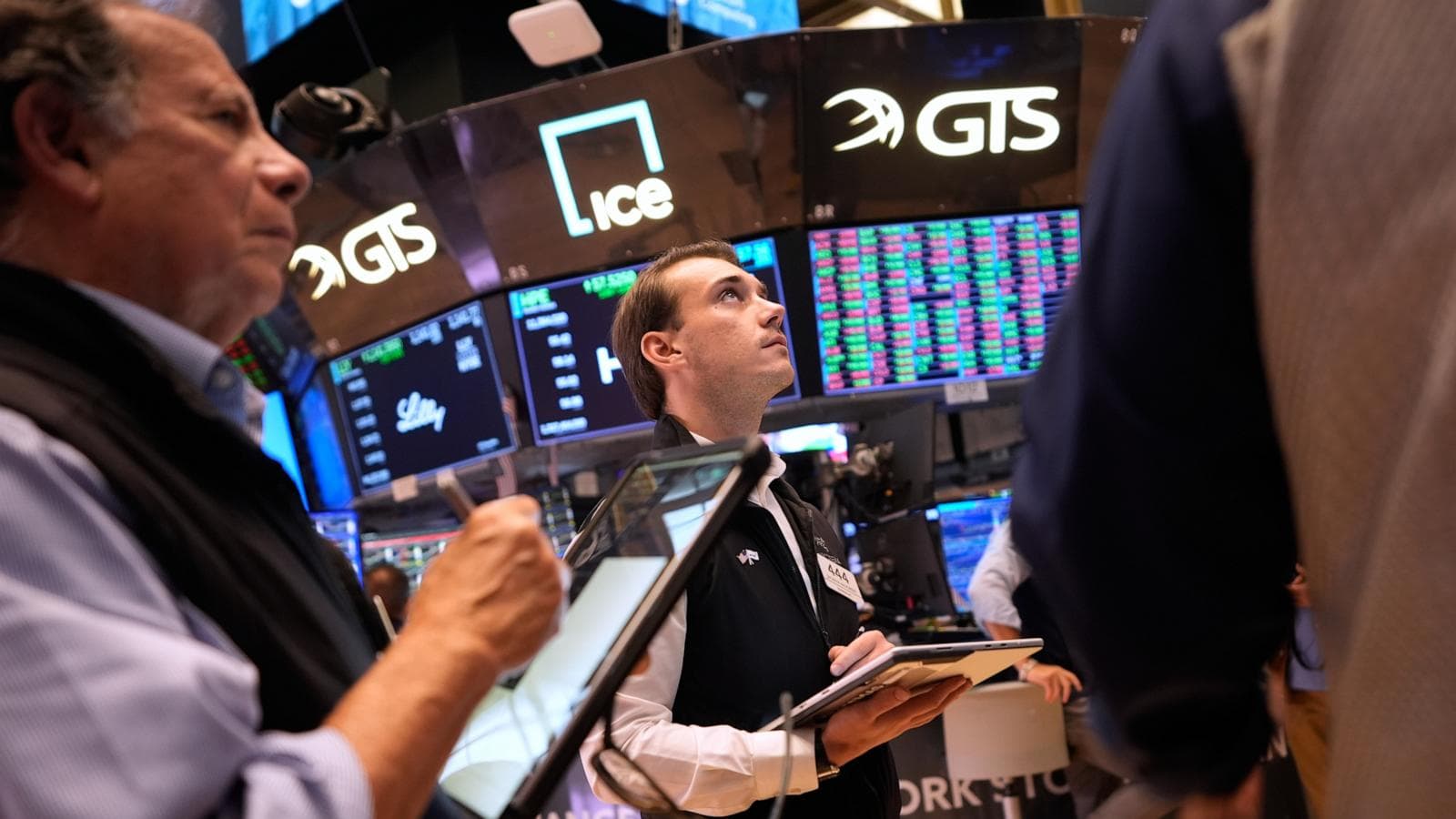 Federal Reserve Raises Interest Rate to Combat Inflation Amid Energy Crisis