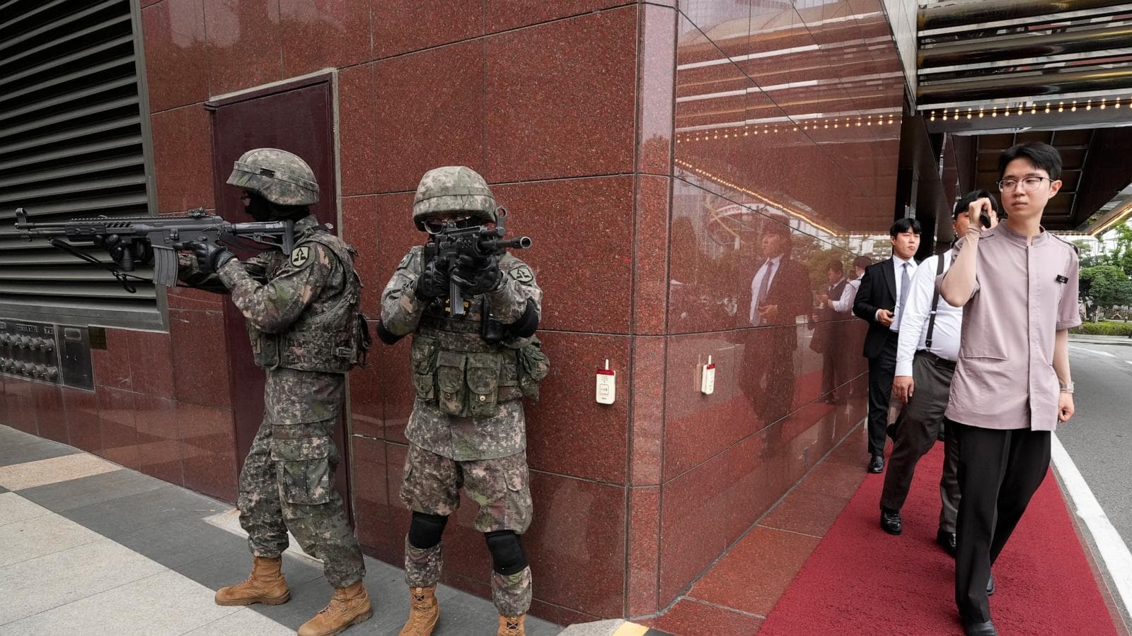 A graphic illustrating the reduction of Ulchi Freedom Shield drills from 11 to 5 days, highlighting U.S.-North Korea relations.