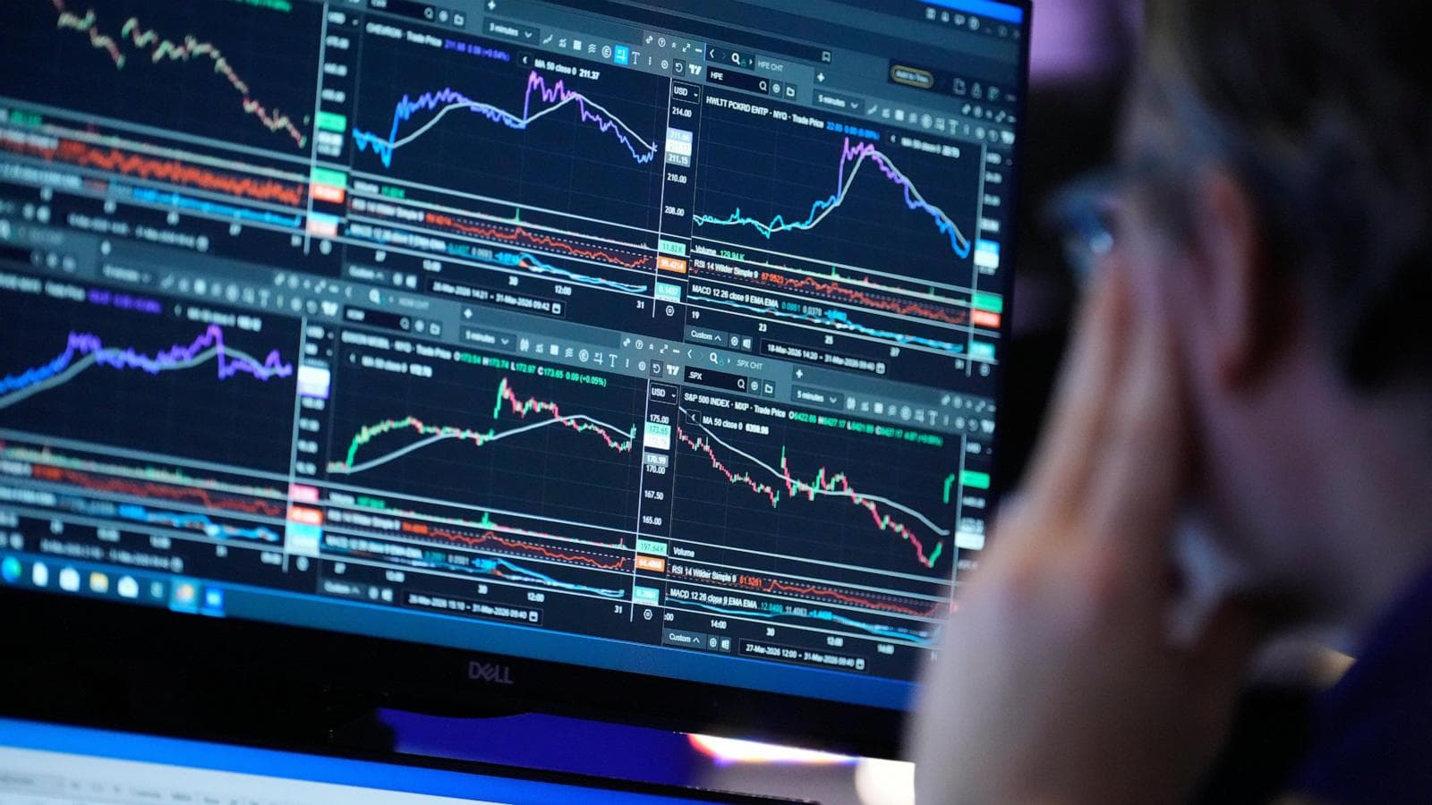 U.S. Crude Oil Surges Above $110 per Barrel Following Trump's Escalation of Iran Conflict