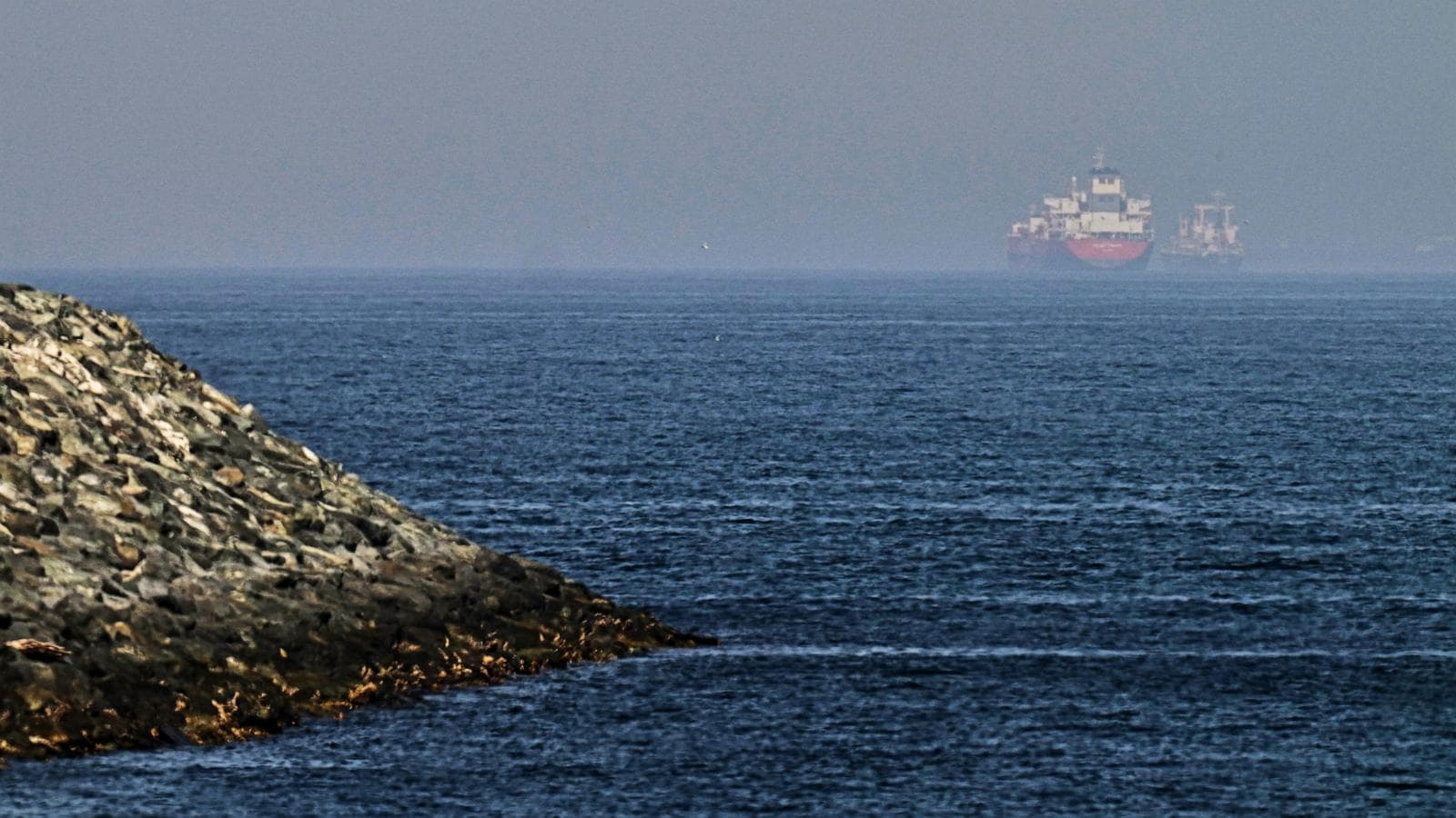 U.S.-Led Maritime Task Force Begins Rerouting Operations in Strait of Hormuz