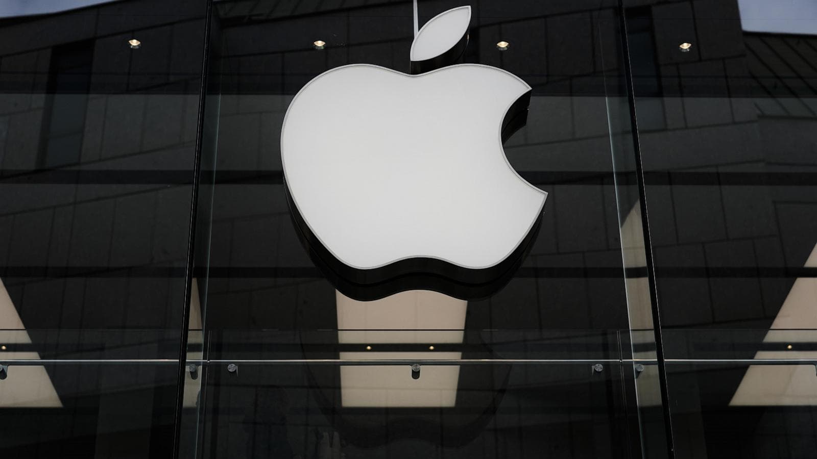 Apple Reports Strong Q2 Earnings with Significant Revenue Growth