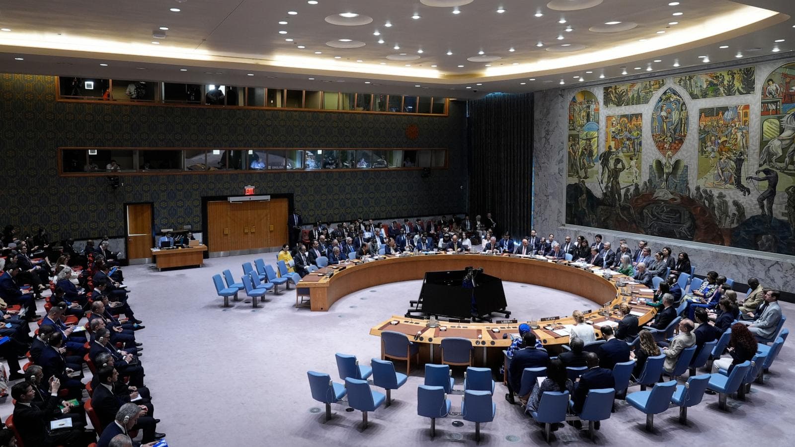 U.N. Security Council meeting discussing peacekeeper safety and accountability.