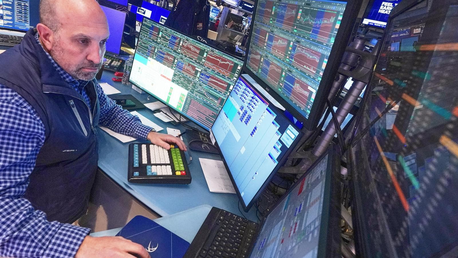 U.S. stock market trends with oil price decline analysis