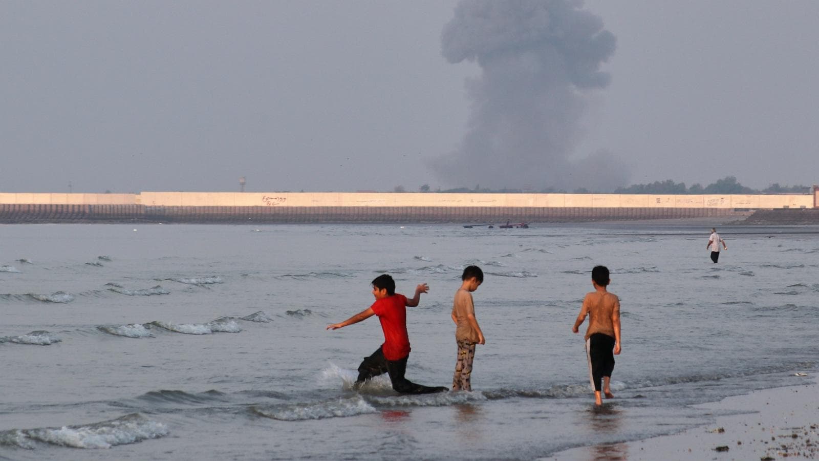 US military strikes against Iranian targets in the Strait of Hormuz