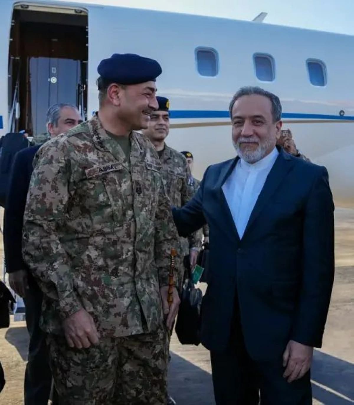 Iran's Foreign Minister to Engage in Peace Talks in Pakistan Amid Security Concerns