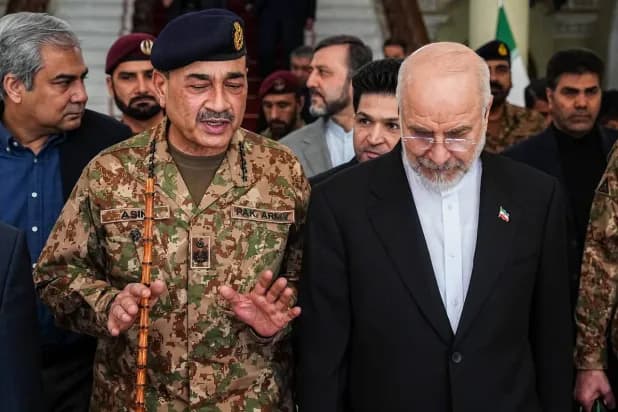 Pakistani Army Chief Engages Iranian Parliament Speaker to Mediate US-Iran Talks