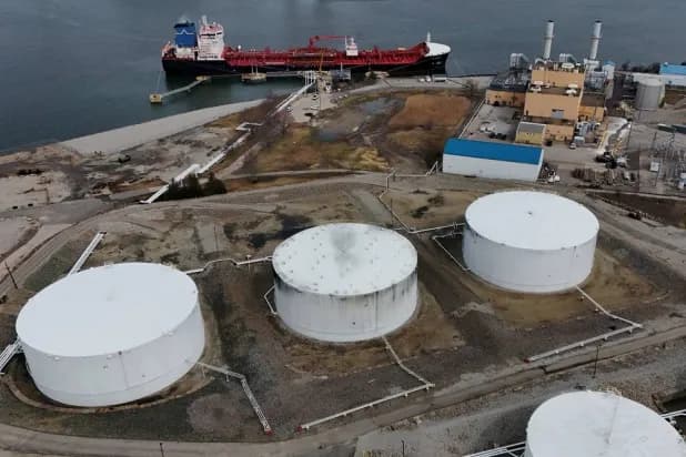 Oil prices decline as U.S.-Iran hostilities pause